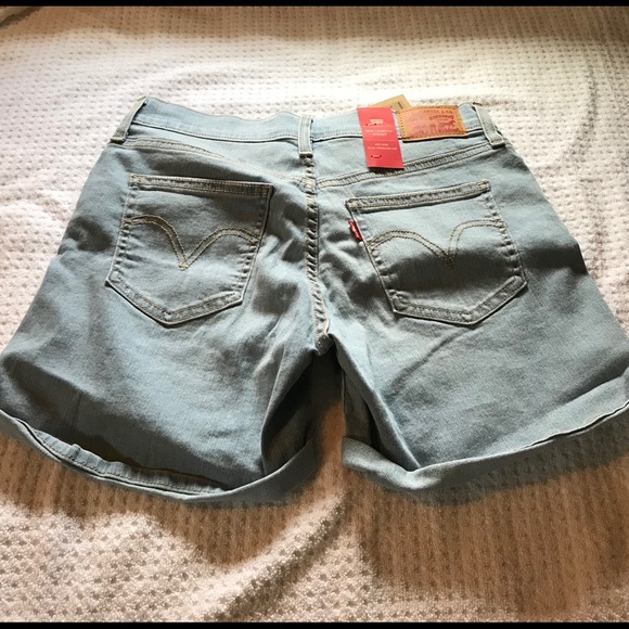 Levi Mid Length Shorts - Picture 4 of 7